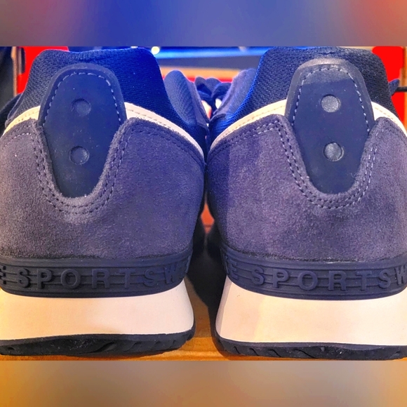 Nike Venture Runner Sneakers, Navy Blue, Men's size 8.5 (US) - Picture 4 of 6